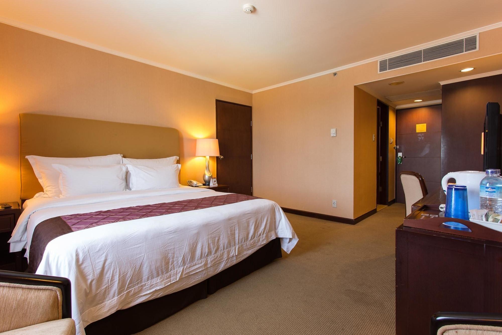 Le Grandeur Hotel Balikpapan ภายนอก รูปภาพ