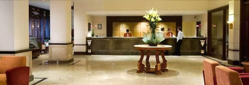 Le Grandeur Hotel Balikpapan ภายนอก รูปภาพ