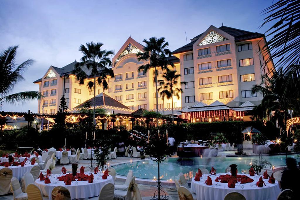 Le Grandeur Hotel Balikpapan ภายนอก รูปภาพ