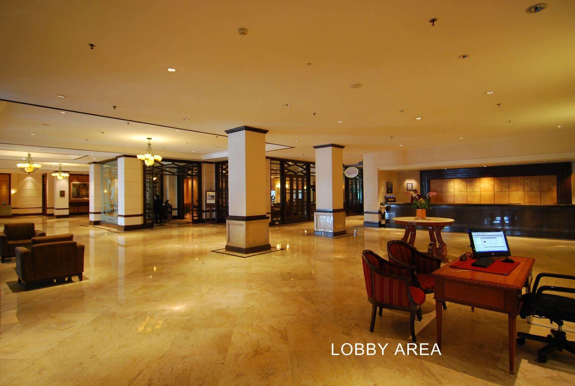 Le Grandeur Hotel Balikpapan ภายนอก รูปภาพ