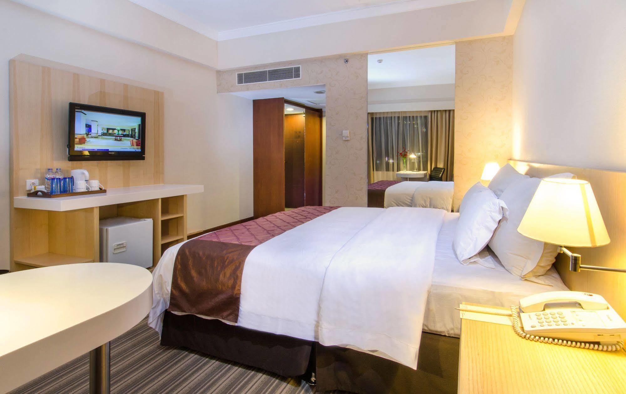 Le Grandeur Hotel Balikpapan ภายนอก รูปภาพ